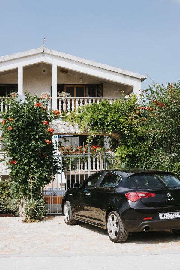 Apartments Marinka Biograd Na Moru Exterior photo