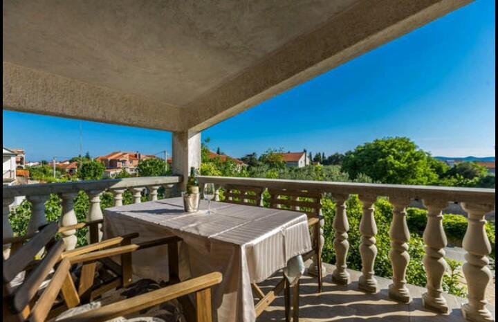 Apartments Marinka Biograd Na Moru Exterior photo